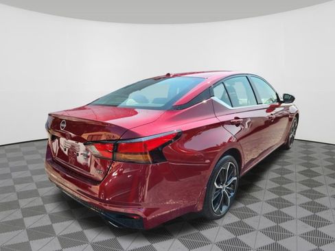 Certified 2025 Nissan Altima 2.5 SR AWD/4WD image 4