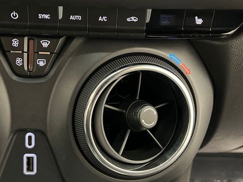 Used 2025 Chevrolet Blazer LT FWD image 49