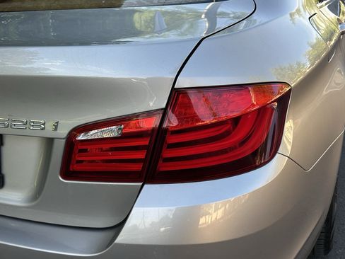Used 2011 BMW 528i Sedan RWD image 53
