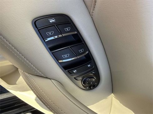 Used 2024 INFINITI QX80 Luxe w/ Cargo Package image 10