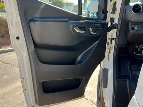 New 2026 Mercedes-Benz Sprinter 2500 image 14