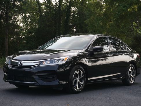 Used 2016 Honda Accord LX image 1