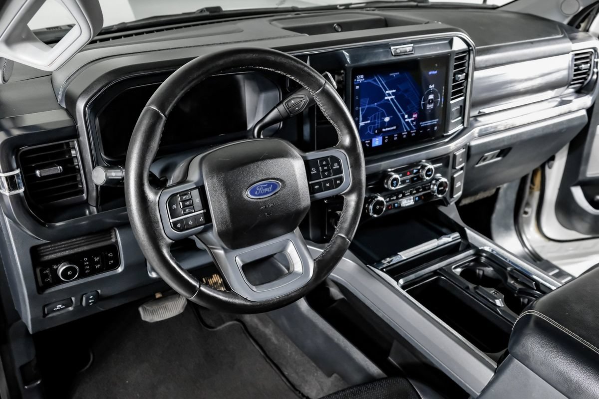 Used 2025 Ford F350 Lariat w/ Chrome Package AWD/4WD image 14