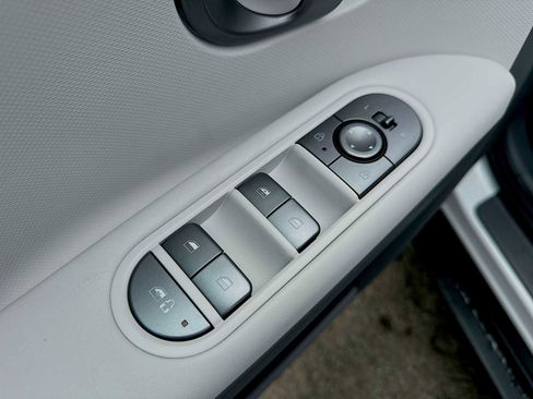 New 2026 Hyundai Ioniq 5 SE RWD image 15