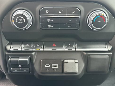 Certified 2025 Chevrolet Silverado 1500 W/T w/ WT Value Package AWD/4WD image 27