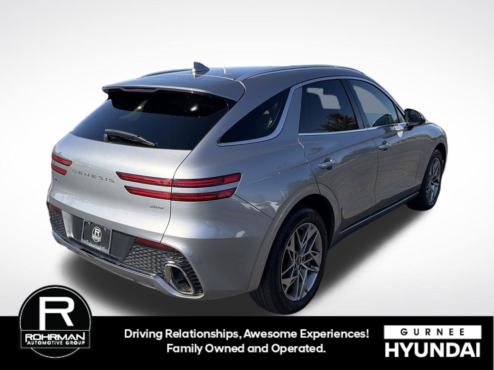 Used 2025 Genesis GV70 2.5T AWD/4WD image 9