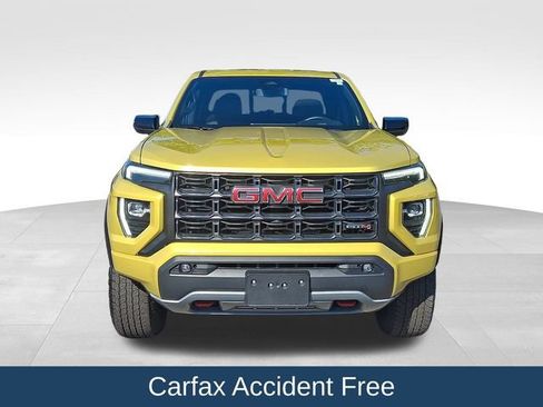 Used 2023 GMC Canyon AT4 w/ AT4 Premium Package AWD/4WD image 3