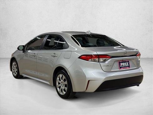 Used 2023 Toyota Corolla LE image 8