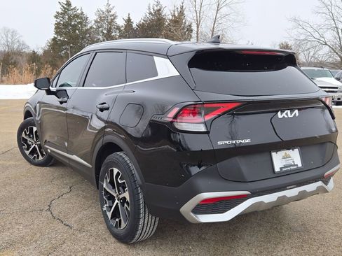 Used 2024 Kia Sportage EX image 15