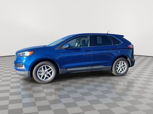 Used 2023 Ford Edge SEL image 5
