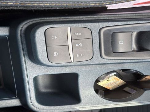 Used 2025 Ford Maverick Tremor AWD/4WD image 24