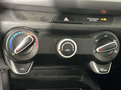 Used 2023 Kia Rio S image 19