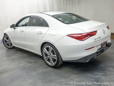 Used 2021 Mercedes-Benz CLA 250 w/ Premium Package image 8