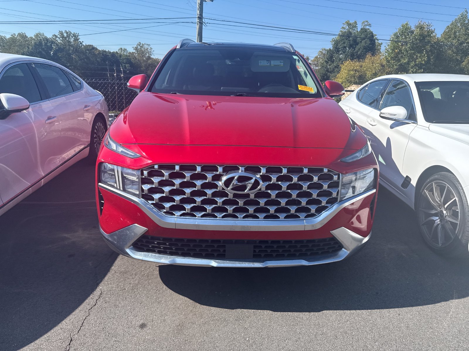 Used 2022 Hyundai Santa Fe SEL w/ Convenience + Premium Package AWD/4WD image 3