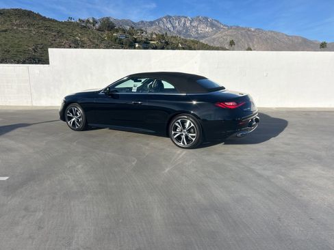 Used 2025 Mercedes-Benz CLE 300 4MATIC Cabriolet image 7