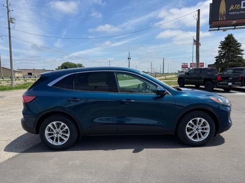 Used 2020 Ford Escape SE FWD image 33