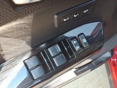 Used 2017 Toyota RAV4 Limited w/ All Weather Liner Package AWD/4WD image 15