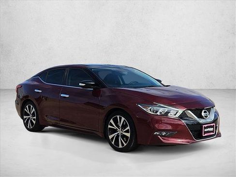 Used 2017 Nissan Maxima Platinum FWD image 3