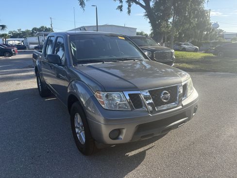 Used 2019 Nissan Frontier SV RWD image 1