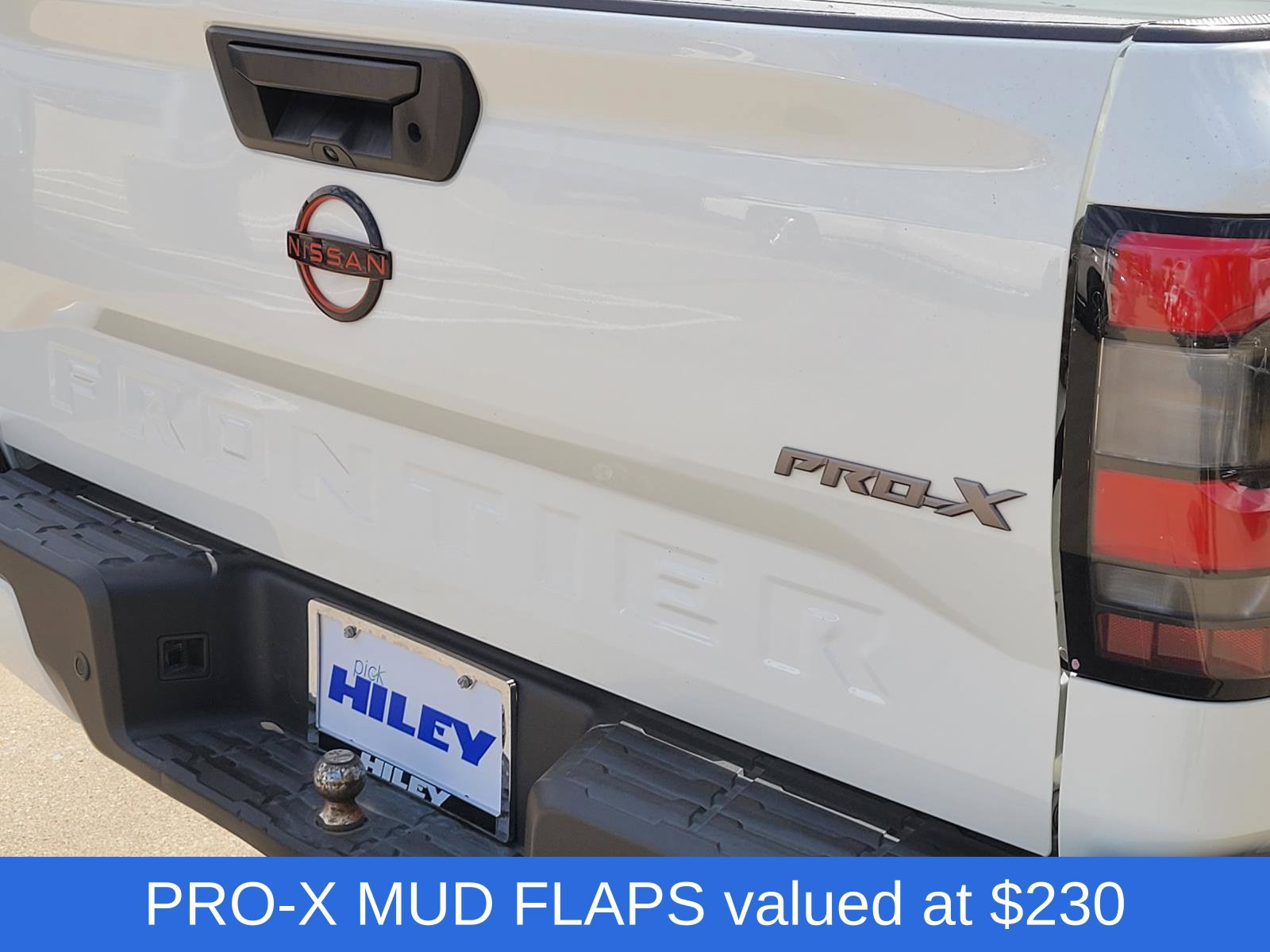 Used 2022 Nissan Frontier Pro-X w/ Technology Package RWD image 5