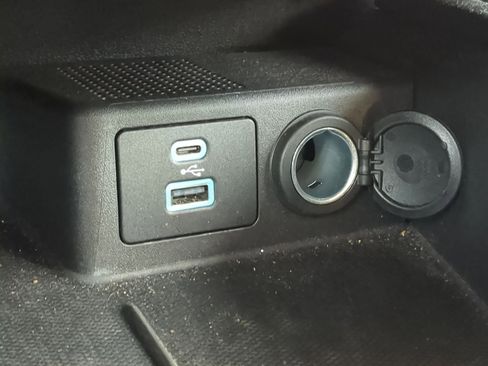 Used 2023 Ford Escape Active image 32