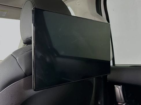 Used 2025 Kia Carnival SX Prestige FWD image 33
