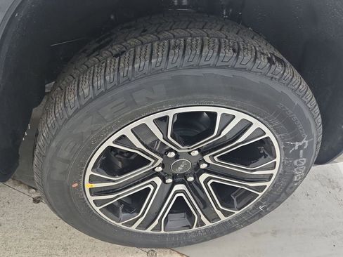 New 2026 Jeep Grand Wagoneer 4WD image 35