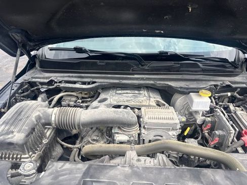 Used 2022 RAM 1500 Laramie AWD/4WD image 13
