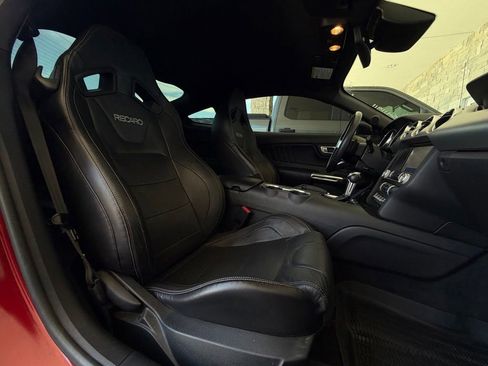 Used 2022 Ford Mustang GT Premium w/ Black Accent Package RWD image 25