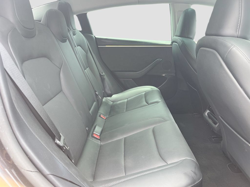 Used 2025 Tesla Model 3 Long Range AWD/4WD image 28