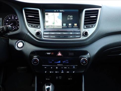 Used 2017 Hyundai Tucson SE Plus AWD/4WD image 16