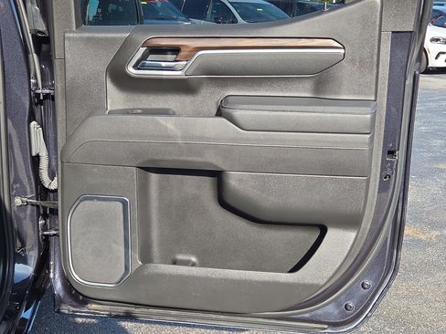 Used 2025 GMC Sierra 1500 SLT AWD/4WD image 20