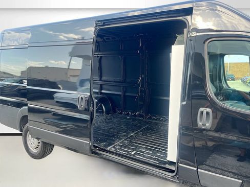 Used 2025 RAM ProMaster 3500 FWD image 28