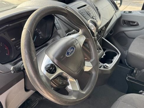 Used 2017 Ford Transit 250 148 Low Roof RWD image 5
