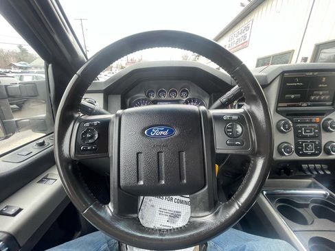 Used 2016 Ford F250 Lariat w/ Lariat Interior Package image 15