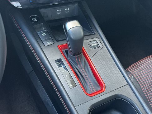 Used 2025 Nissan Kicks SR w/ SR Premium Package image 20