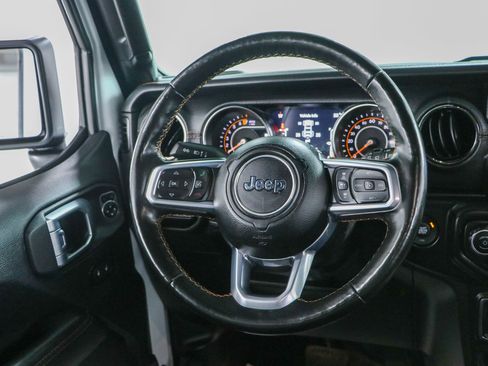 Used 2021 Jeep Wrangler Unlimited Sahara AWD/4WD image 13