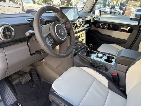 New 2025 INEOS Grenadier Fieldmaster Edition image 12