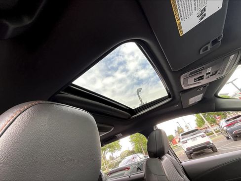 Used 2021 Toyota Sienna XSE w/ XSE Plus Package image 13