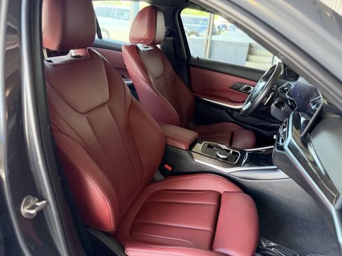 Used 2024 BMW 330e w/ Convenience Package RWD image 19