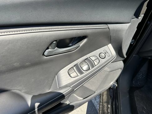 Used 2025 Nissan Sentra S FWD image 22