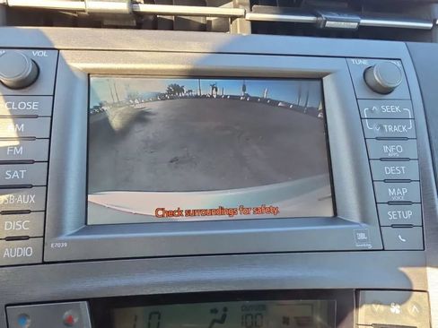 Used 2014 Toyota Prius Four w/ Solar Roof Package FWD image 40