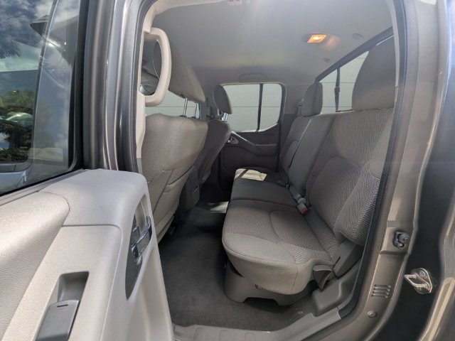 Used 2020 Nissan Frontier SV w/ Midnight Edition Floor Mats RWD image 31