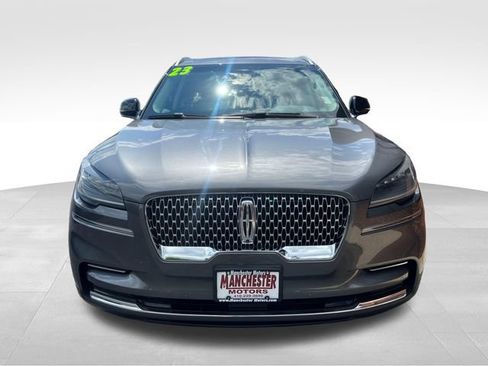 Used 2023 Lincoln Aviator Reserve w/ Elements Package Plus AWD/4WD image 2
