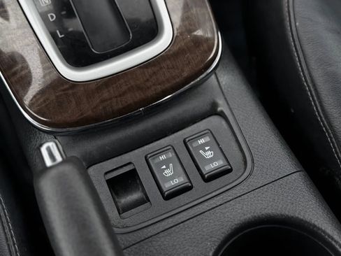 Used 2015 Nissan Sentra SL w/ Navigation Package image 31