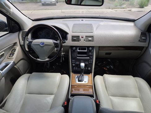 Used 2004 Volvo XC90 T6 AWD/4WD image 13