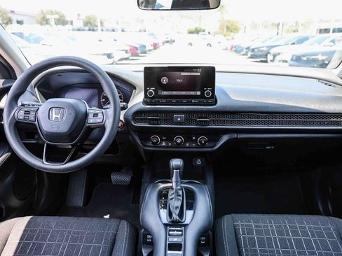 Certified 2024 Honda HR-V LX image 2