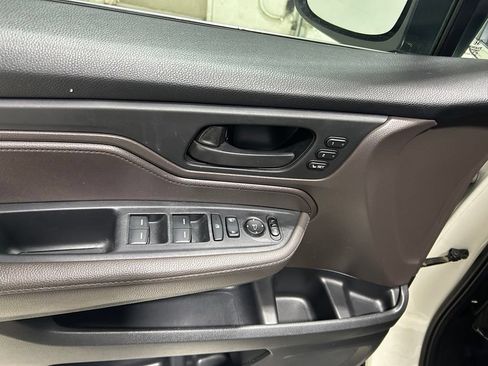 Used 2019 Honda Odyssey EX-L image 11