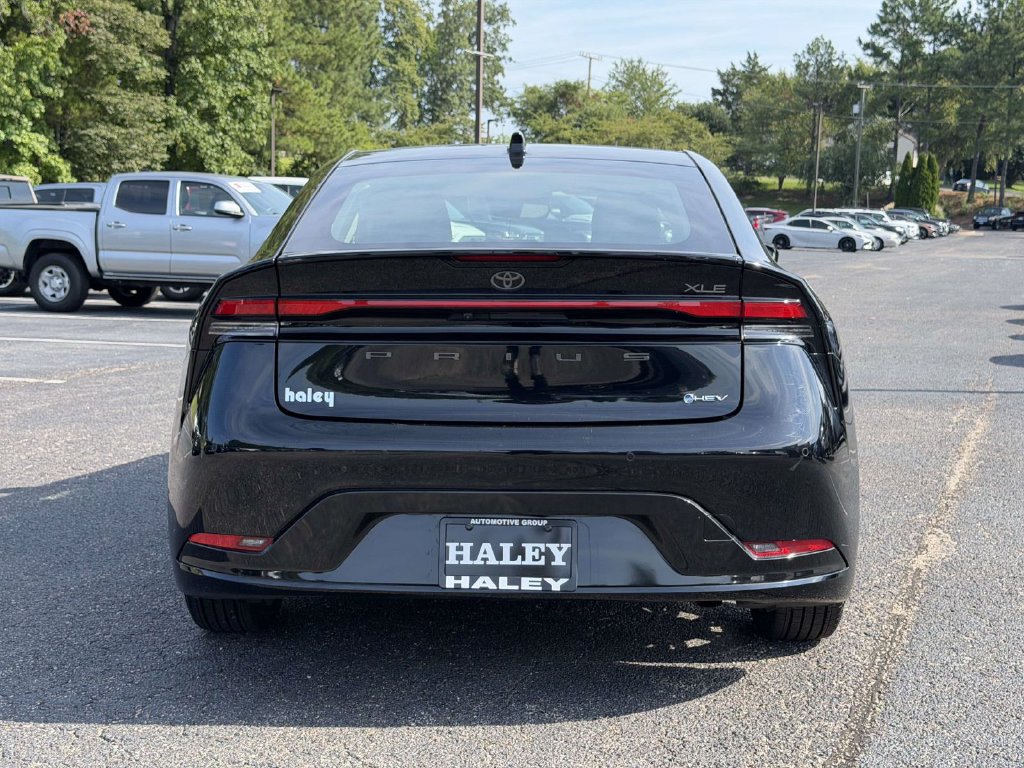 Certified 2023 Toyota Prius XLE FWD image 21