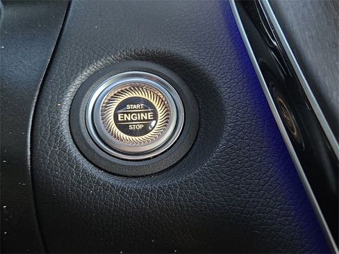 Certified 2022 Mercedes-Benz GLC 300 4MATIC image 11